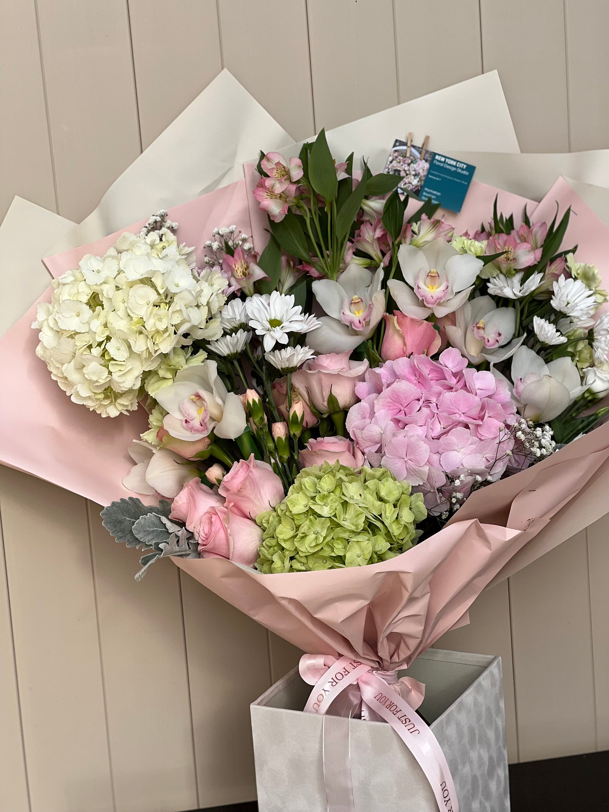 BOUQUETS – Theflowerslovers