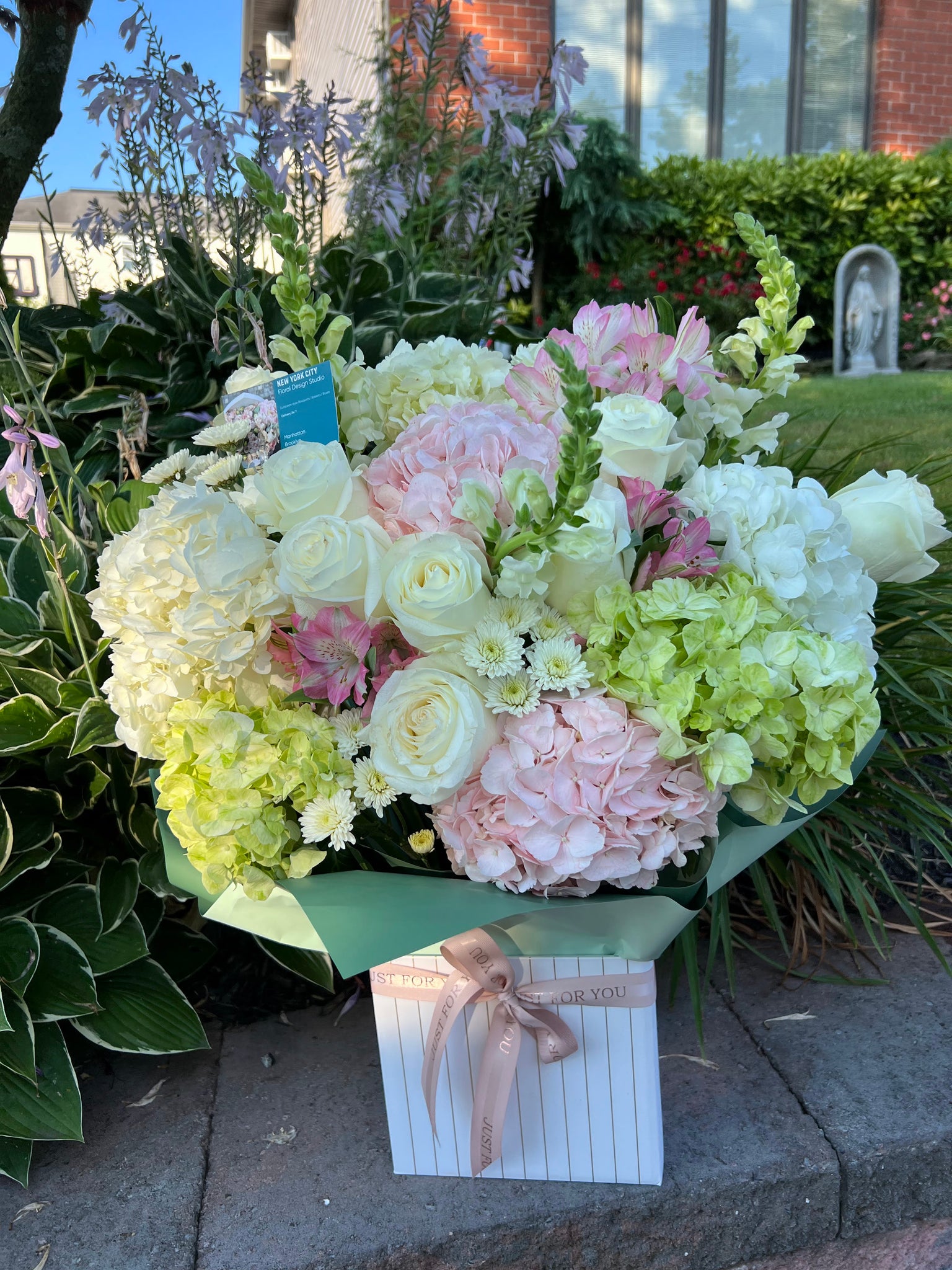Flower box #138 – Theflowerslovers